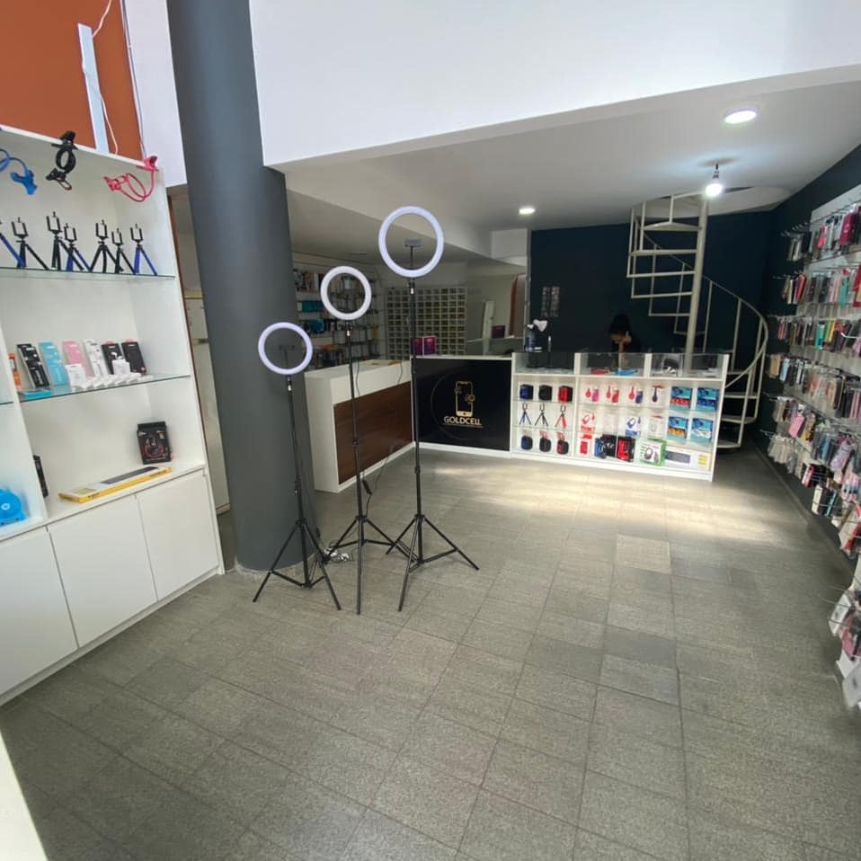 interior da loja goldcell